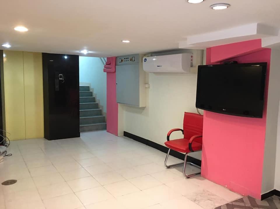 Miracle Gallery Hotel Makkasan Exterior foto