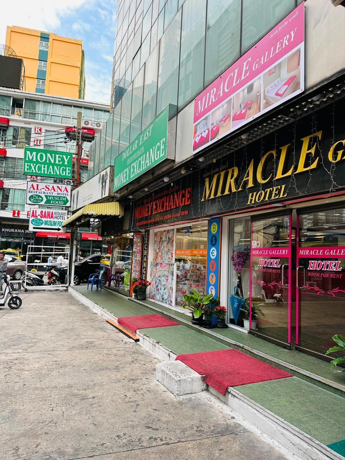 Miracle Gallery Hotel Makkasan Exterior foto